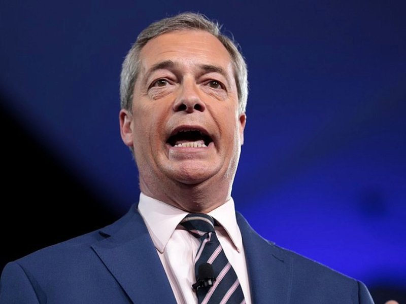 1024px-nigel_farage_33149364955_2.jpg