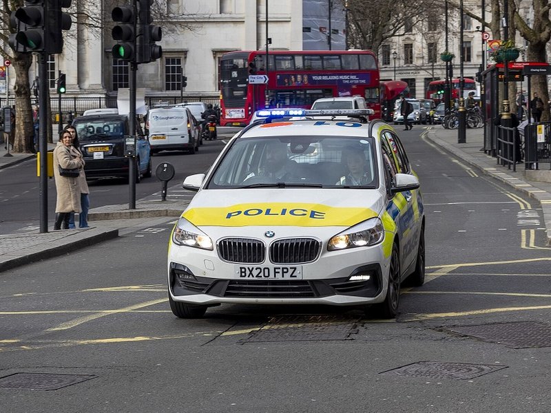 2048px-metropolitan_police_at_trafalgar_square_london_1.jpg