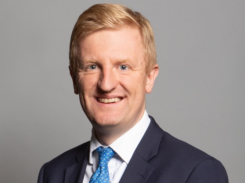 22_dec_2023_official_portrait_of_rt_hon_oliver_dowden_mp_crop_1.jpg