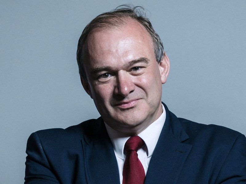 23_sep_2022_official_portrait_of_sir_edward_davey_crop_1.jpeg