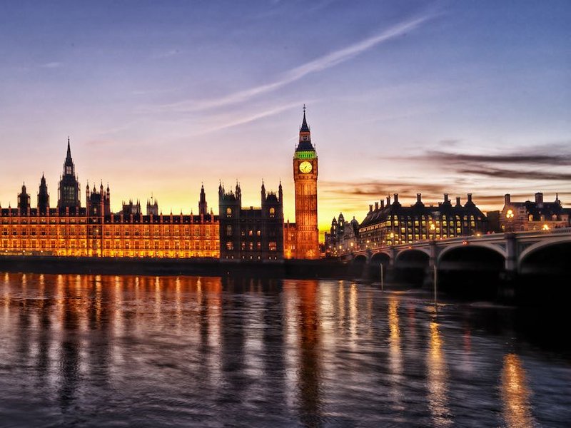 3_nov_2022_1_westminster_palace_panorama_2012_dusk.jpg