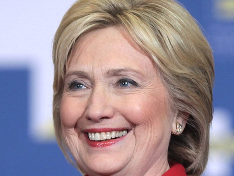 800px-hillary_clinton_by_gage_skidmore_4_cropped.jpg