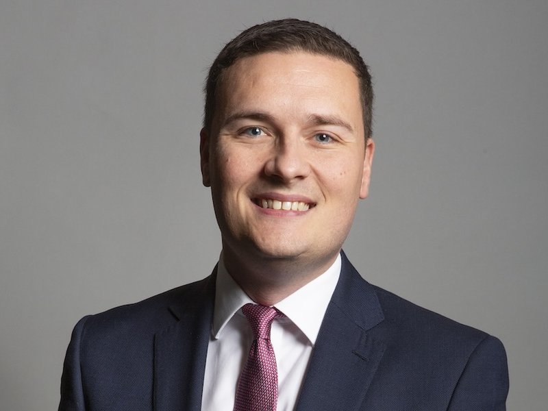 9_nov_2023_official_portrait_of_wes_streeting_mp_crop_1.jpg