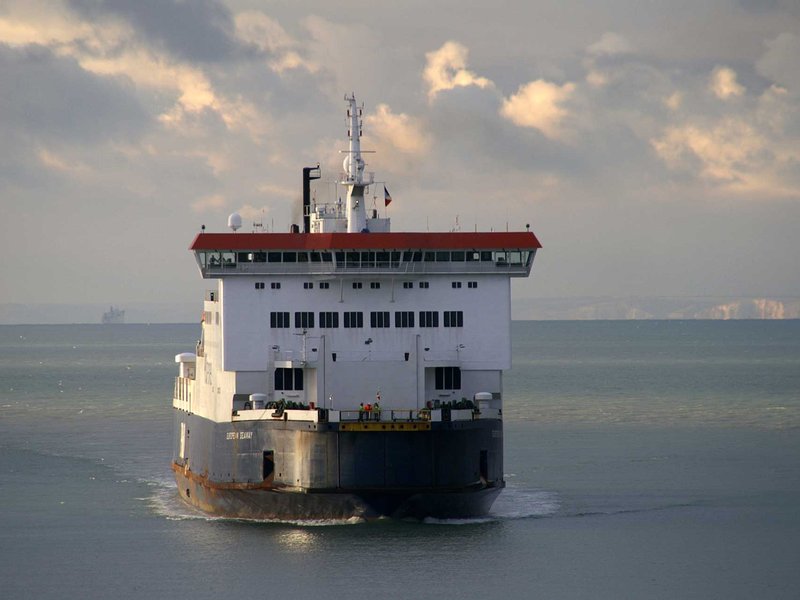 ff-wp-files/2015/09/Calais-boat.jpg