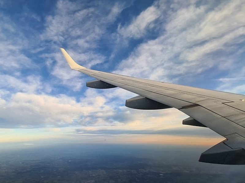 aeroplane_wing-cropped.jpg