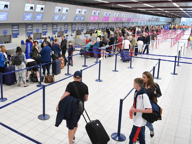 airport_resize.jpg
