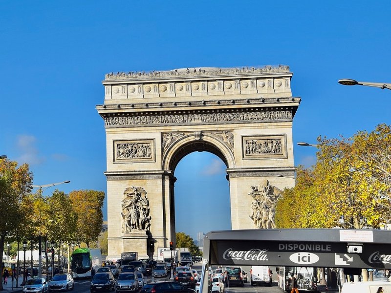arc_de_triomphe-_cropped.jpg