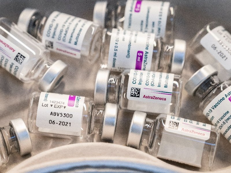 az_vaccine.jpg