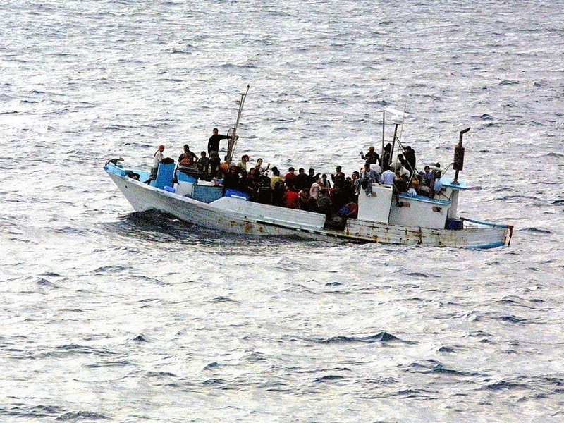 boat-gd033f8182_1280.jpg
