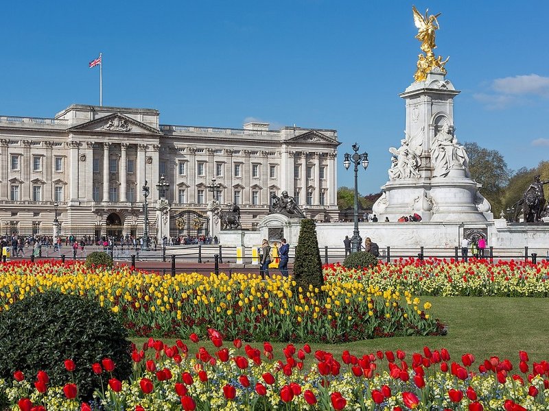 buckingham_palace.jpg