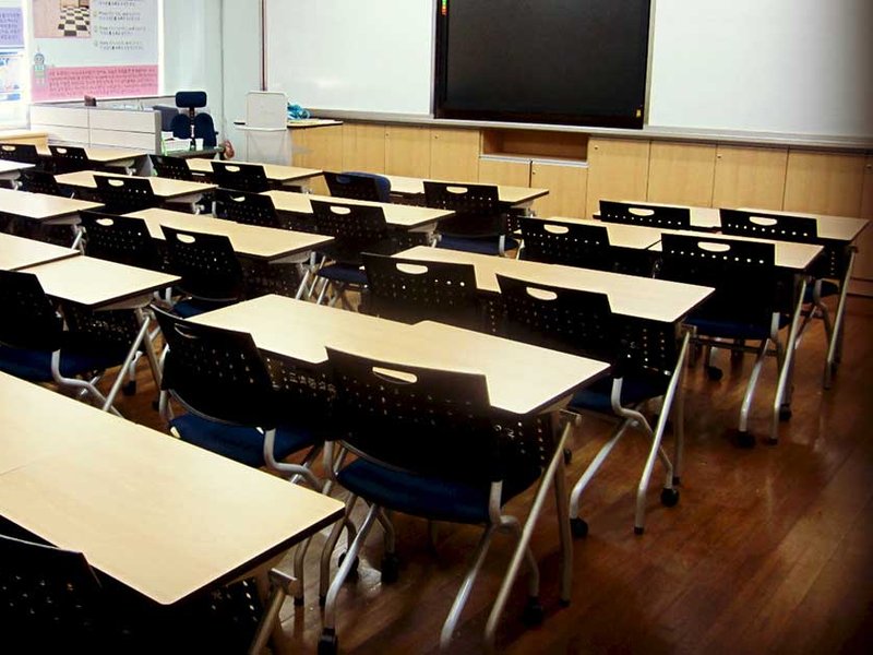 classroom_cali4beach.jpg