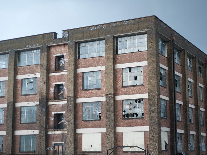 derelict-building-poverty.jpg