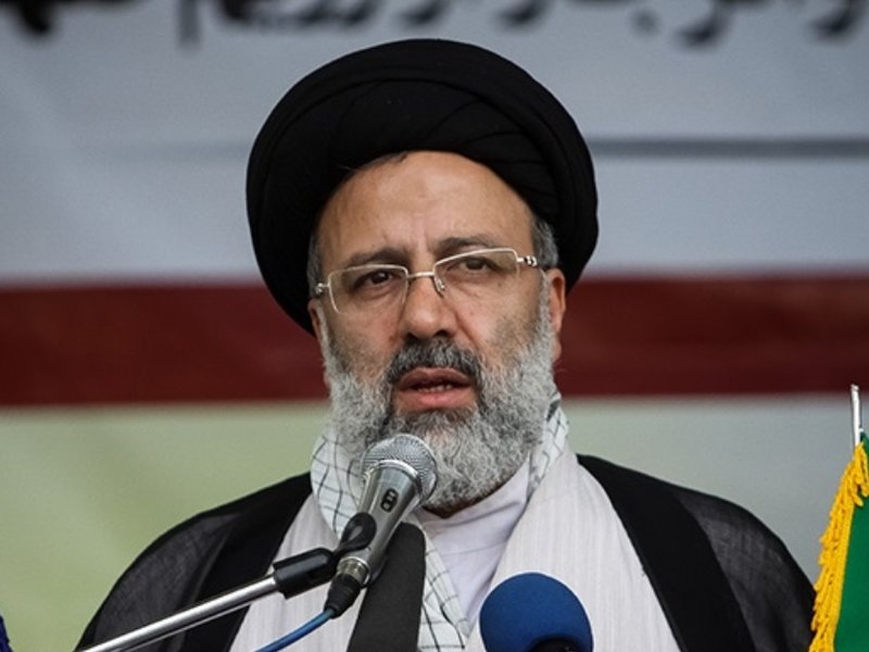 ebrahim_raisi_delivers_speech_at_a_rally_1.jpg