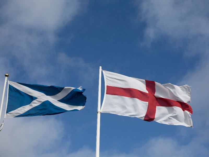 english_scottish_flags.jpg
