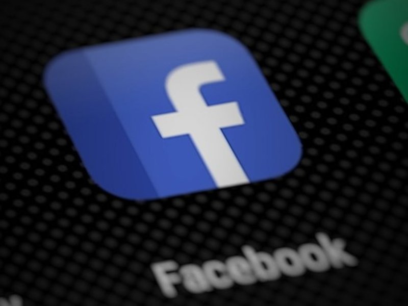 facebook_icon-_cropped.jpg