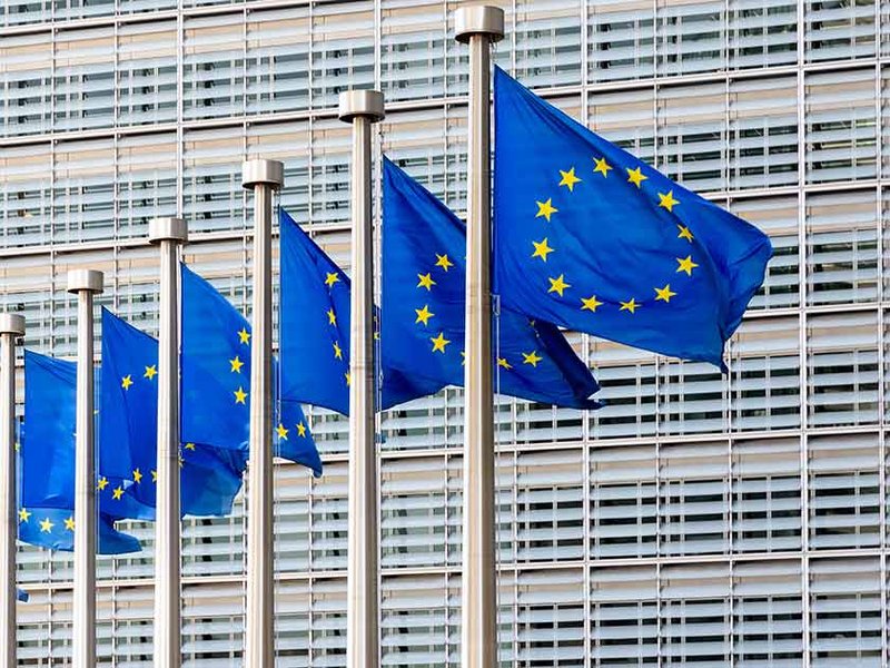 fb-eu-pensions-criticism.jpg