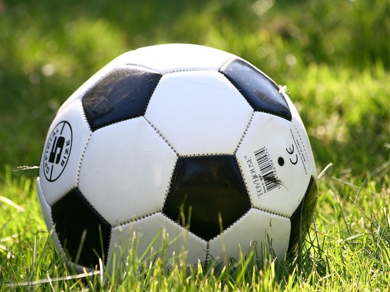 football-1396740_1280.jpg