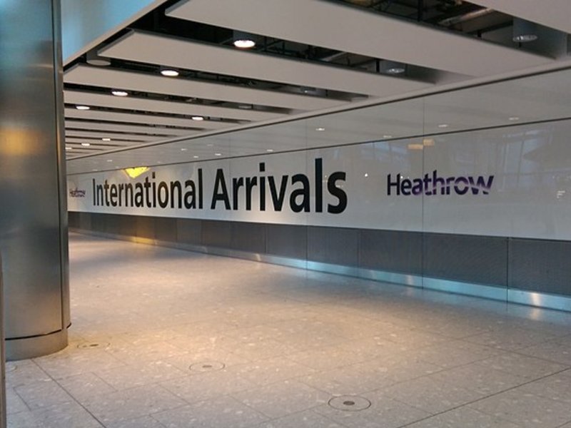 heathrow_arrivals_-_cropped.jpg