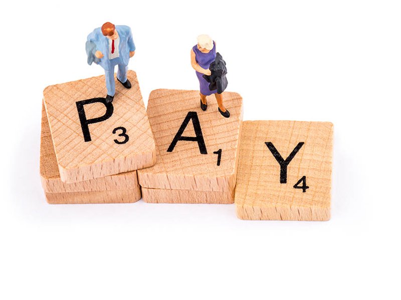 hnj388_are_wages_falling.jpg