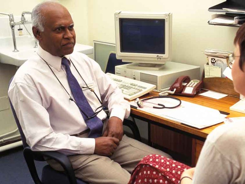 image-of-doctor-and-patient-chat.jpg