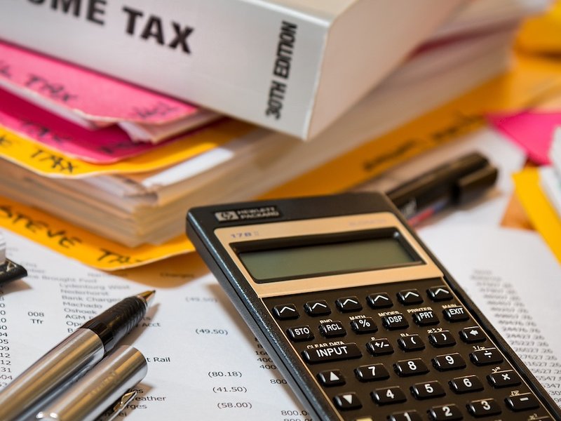 income-tax-4097292_1920.jpg