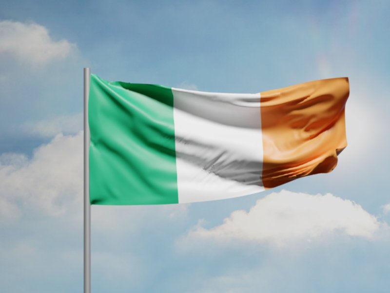 ireland_flag_-_cropped.jpg