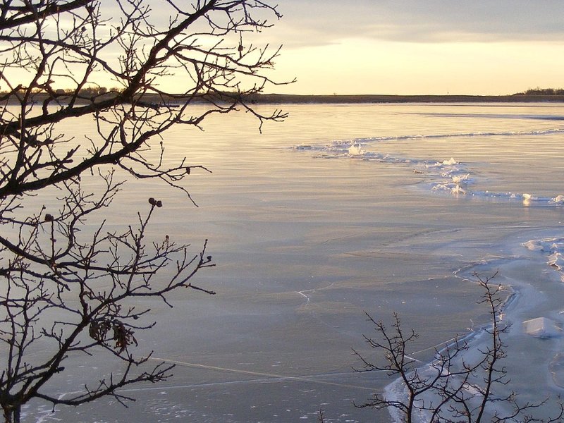 lake_frozen-_cropped.jpg