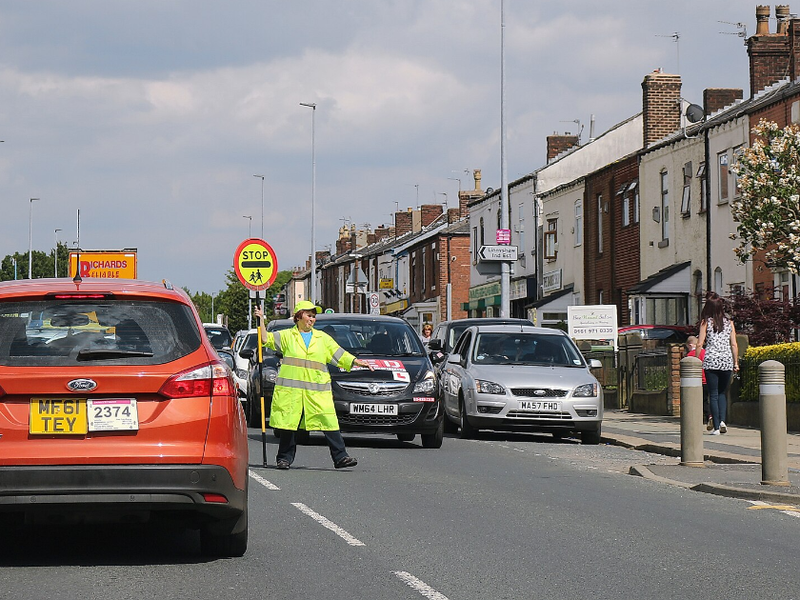 lollipop_lady._manchester_rd_walkden_506190_33366978324-fotor-2023120616147.png