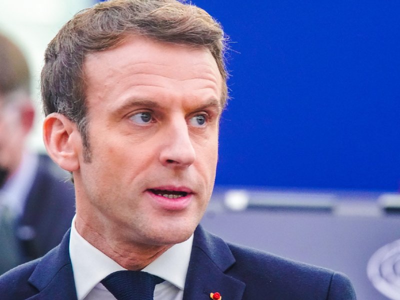 macron_resized.jpg