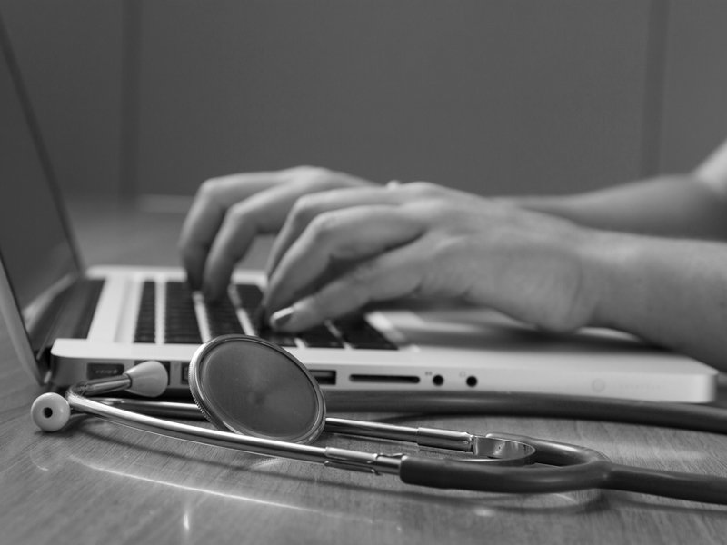 national-cancer-institute-nfvdkihxylu-unsplash.jpg