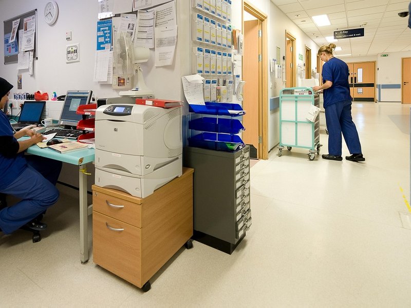 nhs_workers.jpg
