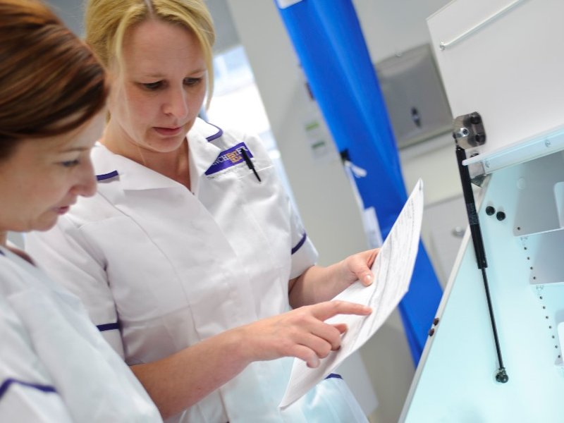 nurses_eu.jpg