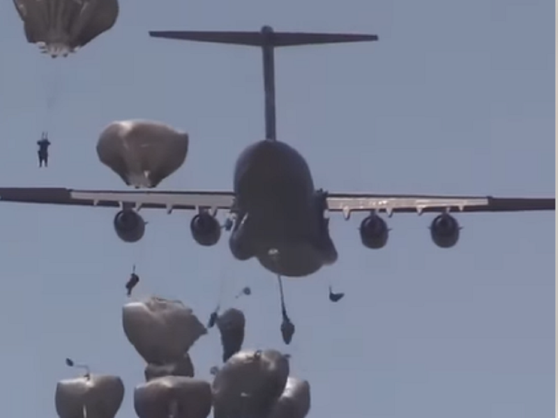 paratroopers.png