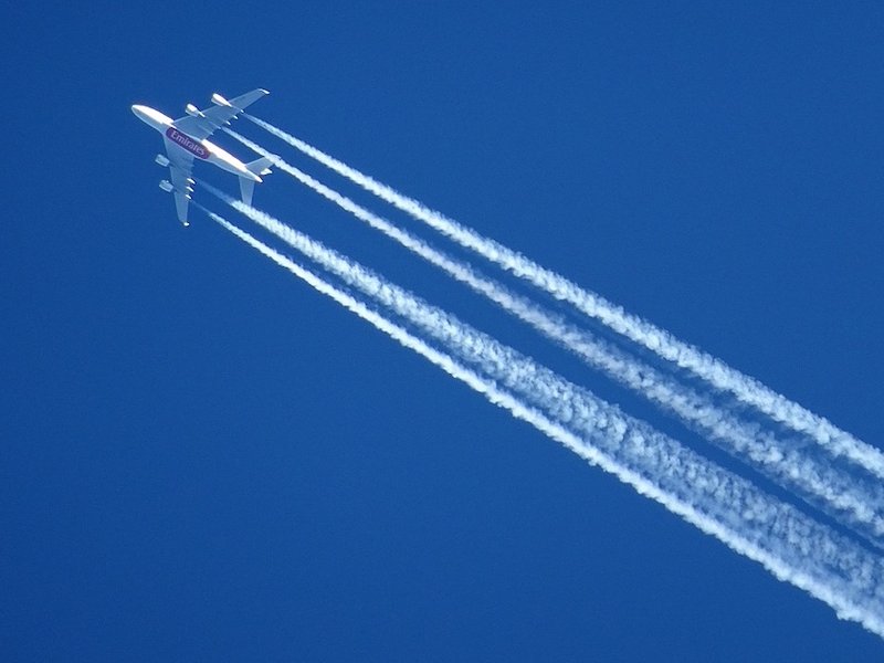 plane-1108651_1280.jpg