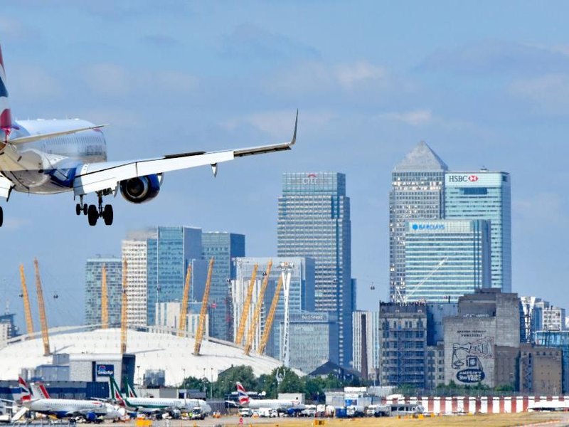 plane_landing.jpg