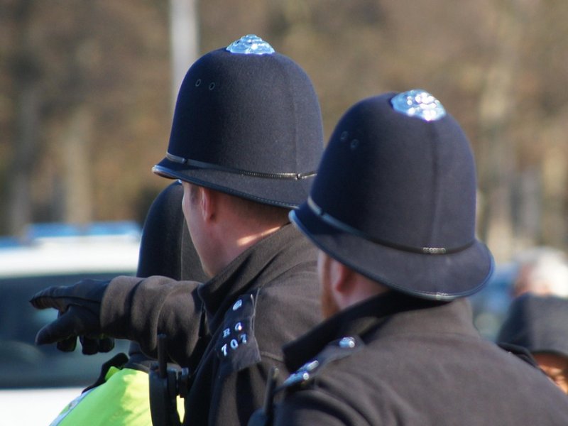police-officers-3546836_1280.jpg