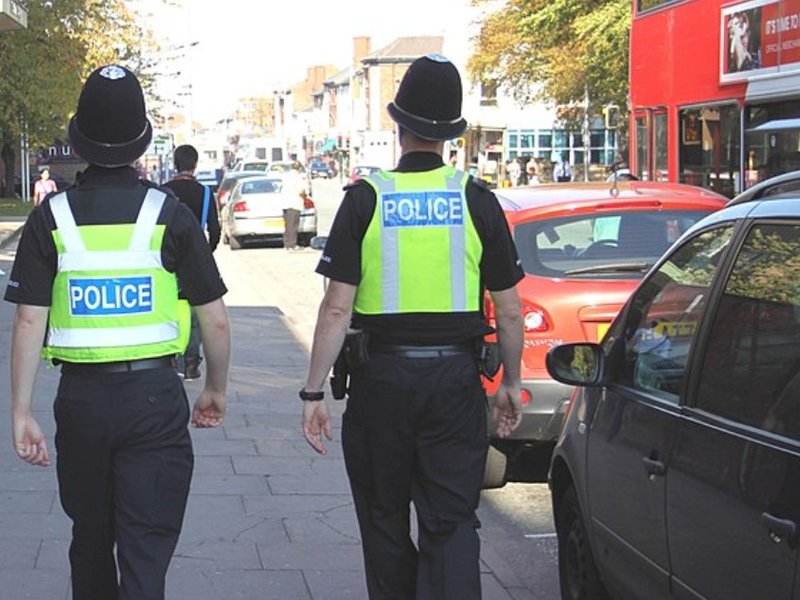 police_from_behind-_cropped.jpg