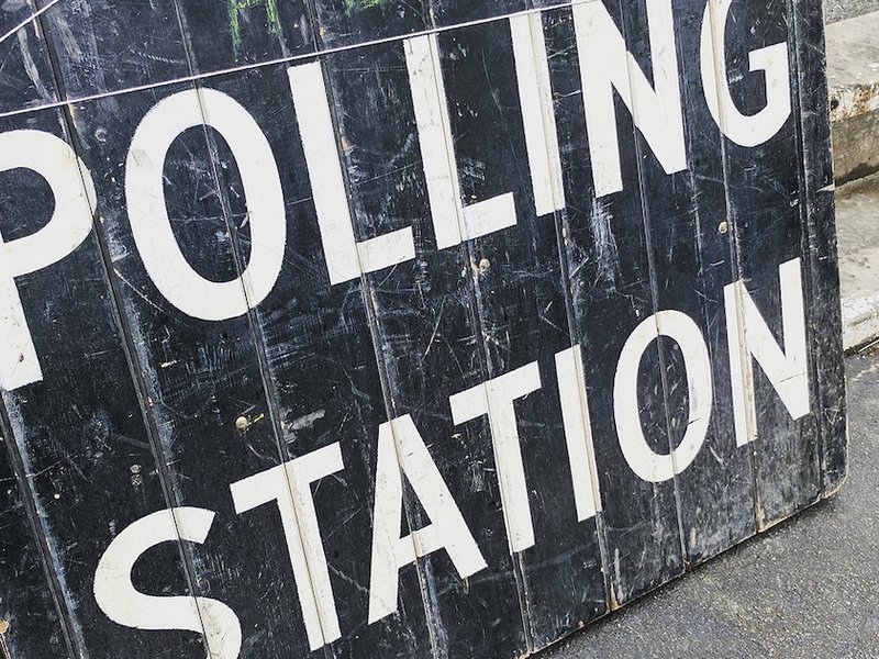 polling-station-2643466_1280.jpg