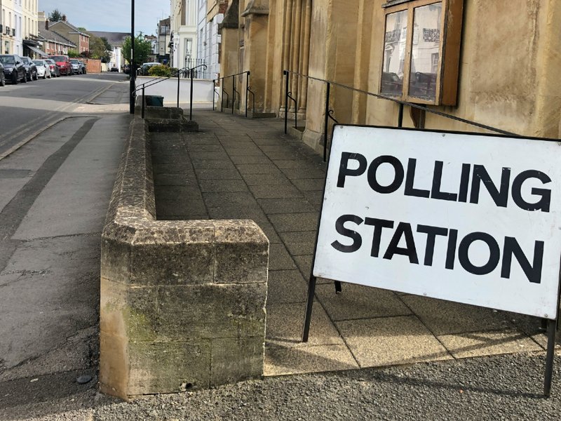 polling_station_sign_resized.jpg