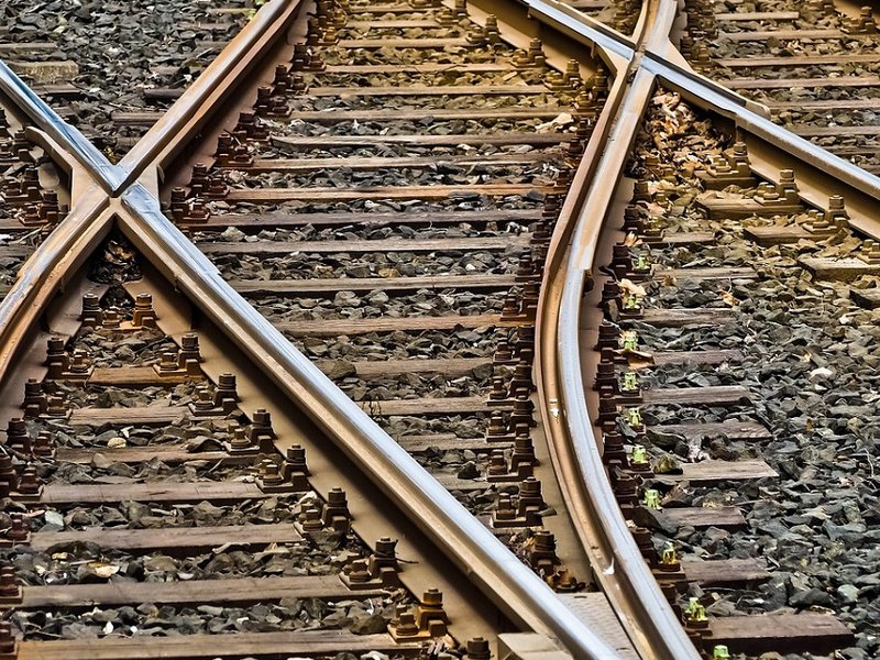 railway_tracks.jpg