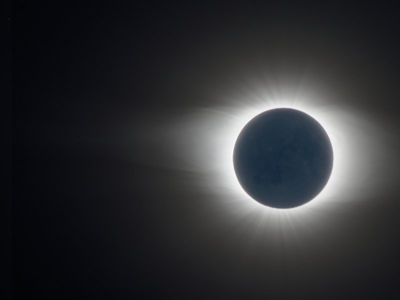 solar_eclipse_resized.jpg