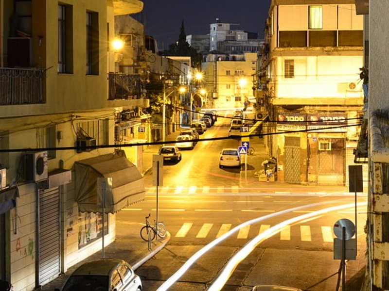 tel_aviv-_cropped_(1).jpg