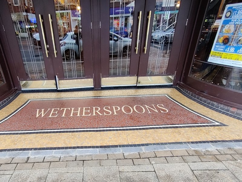 wetherspoons_doorstep_mosaic,_the_bishop_vesey,_boldmere_-_2021-12-18_-_andy_mabbett_(1).jpg