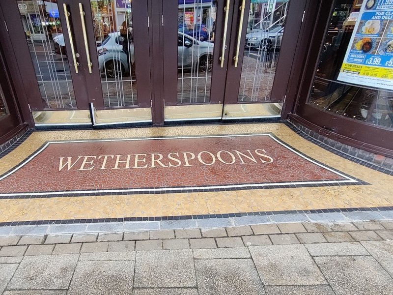wetherspoons_doorstep_mosaic,_the_bishop_vesey,_boldmere_-_2021-12-18_-_andy_mabbett_(2)_(1).jpg
